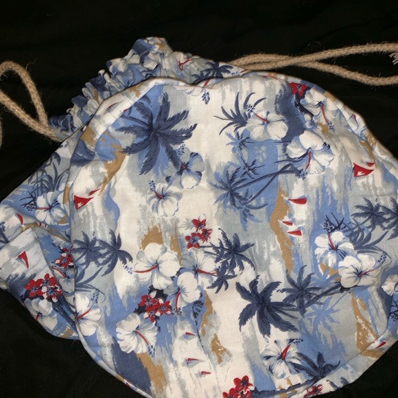 Hawaiian Print Drawstring Rope Cloth Bag - Picture 2 of 3
